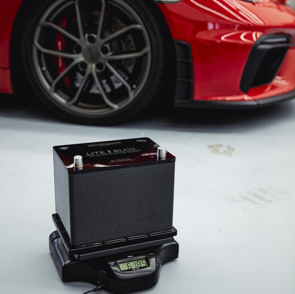 LITE↯BLOX PR60XX – smart lightweight LiFePO4 battery for modern performance  cars