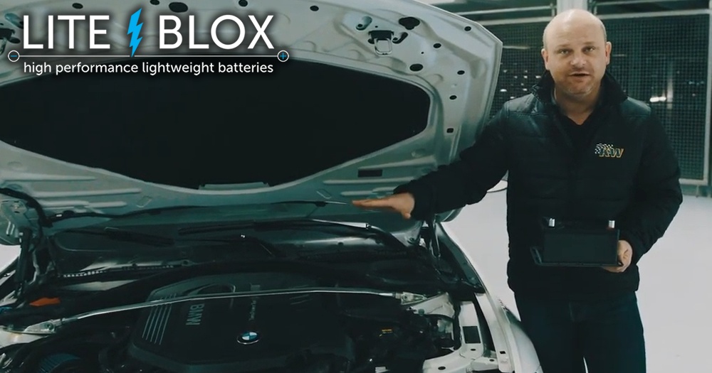 BMW 340i with 25kg weight saving by replacing the battery